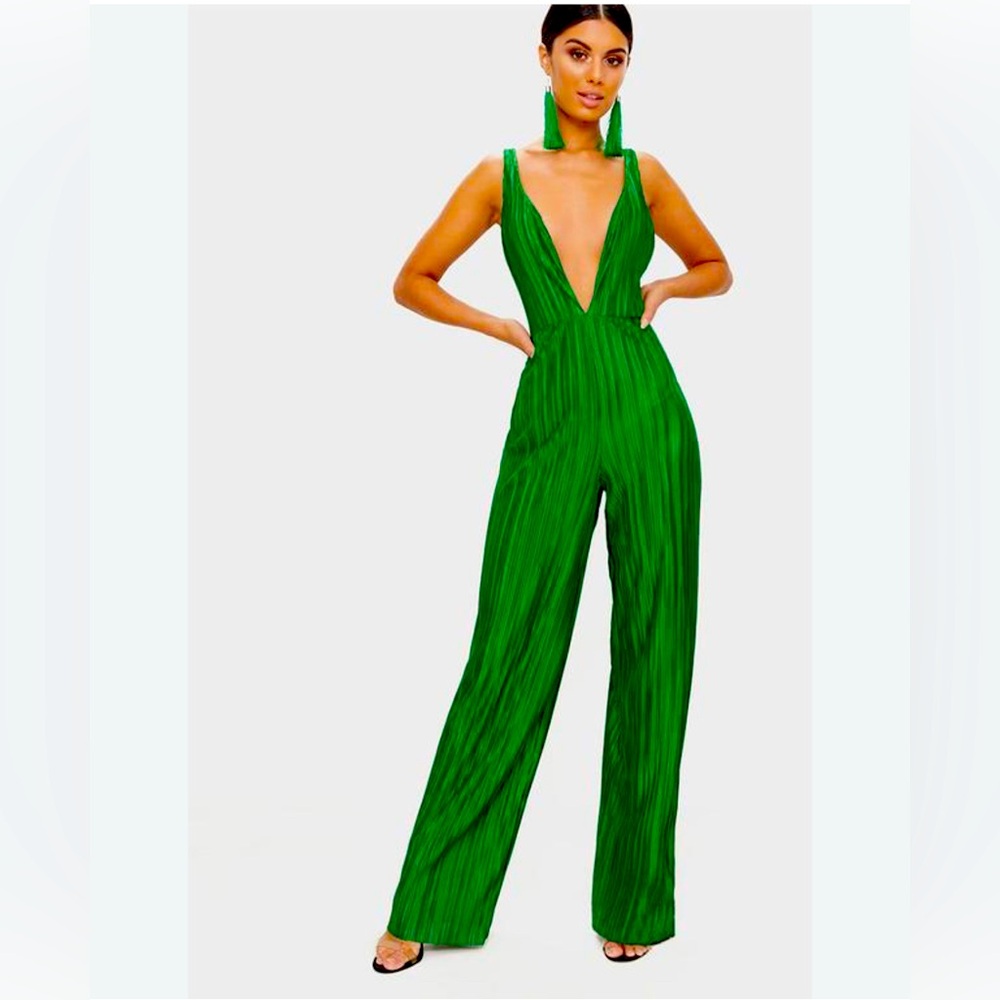 Pretty Little Thing Green Plunge Jumpsuit